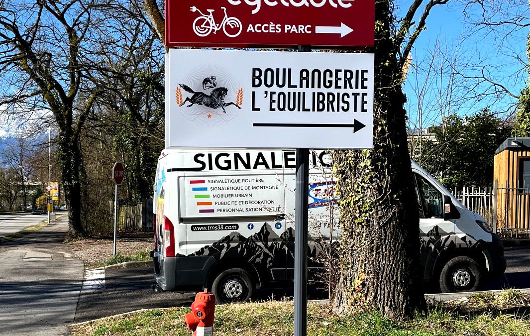 Enseigne drapeau en double face