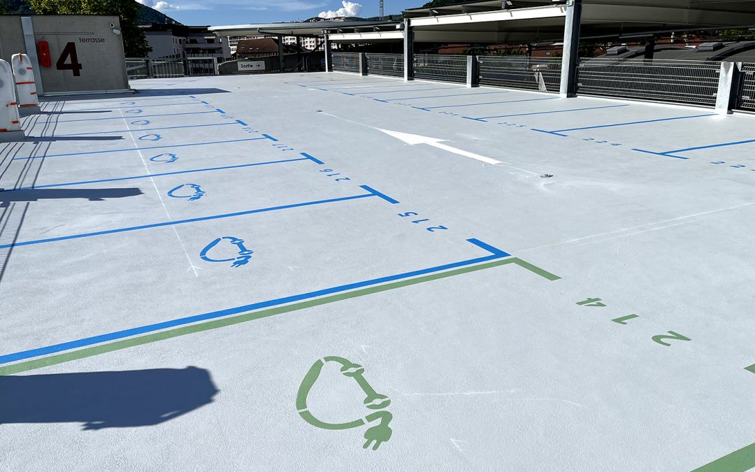 Marquage au sol : Chantier XXL – Parking XXL