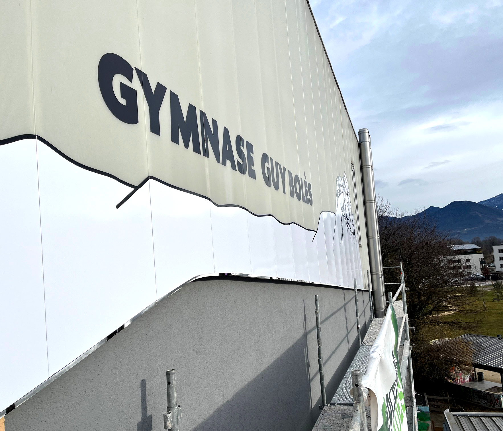 Décor sur façade gymnase Décor sur façade gymnase