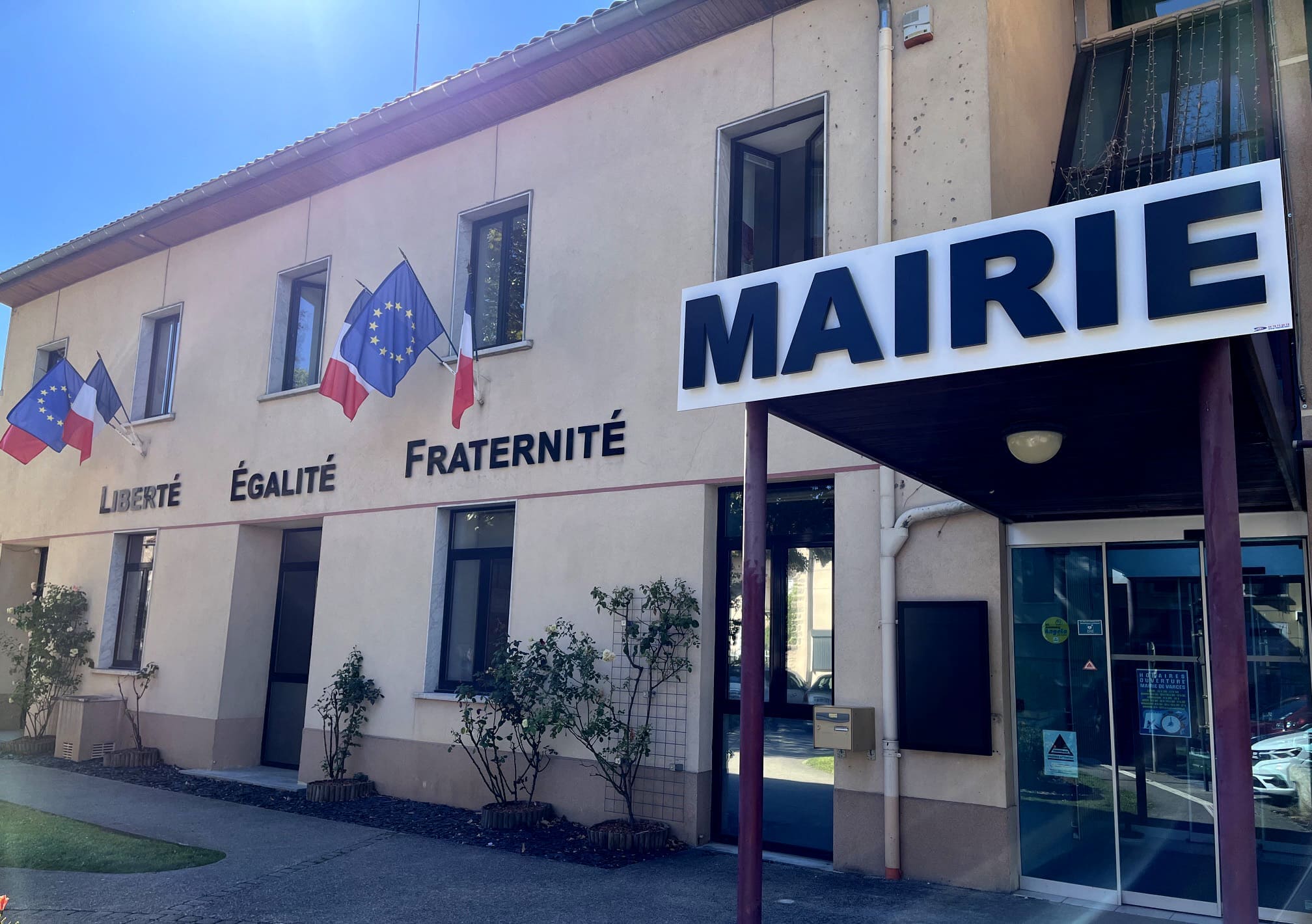 Enseigne façade mairie de Varces